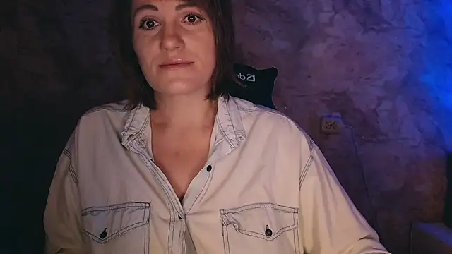 Snapshot of _letty_ chatting on January 11, 11:13 pm letty online show from January 11, 11:13 pm