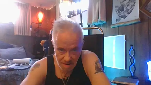 Makowboy online show from February 19, 6:27 pm