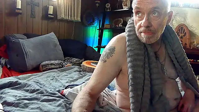 Makowboy online show from March 22, 9:05 pm