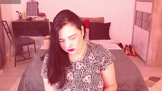 Alenny11 online show from May 15, 3:04 am