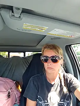 Snapshot of AsiaGoesPro chatting on December 16, 6:01 pm AsiaGoesPro online show from December 16, 6:01 pm