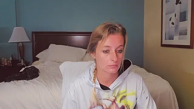 Snapshot of AsiaGoesPro chatting on September 30, 4:13 pm AsiaGoesPro online show from September 30, 4:13 pm