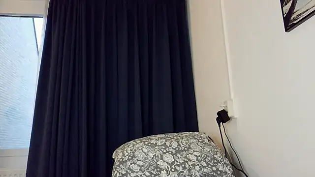 Snapshot of AsiaGoesPro chatting on December 2, 7:43 am AsiaGoesPro online show from December 2, 7:43 am