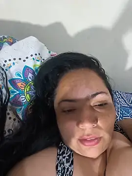 Snapshot of NIKOLE1301 chatting on June 6, 2:50 am NIKOLE1301 online show from June 6, 2:50 am