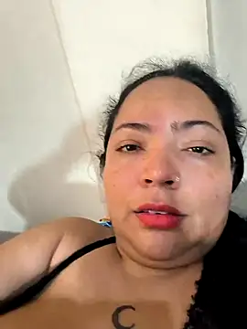 Snapshot of NIKOLE1301 chatting on November 5, 2:42 pm NIKOLE1301 online show from November 5, 2:42 pm