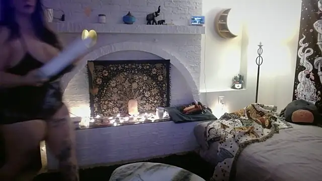 Snapshot of HazeyBvby chatting on January 17, 5:32 am HazeyBvby online show from January 17, 5:32 am