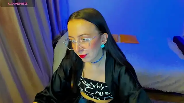 CurlySteph online show from February 8, 7:22 pm