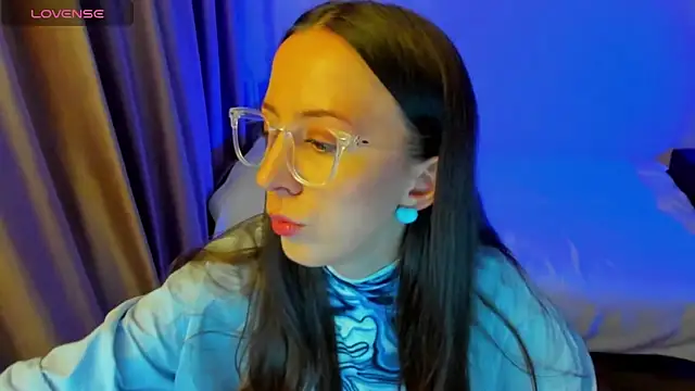 CurlySteph online show from March 23, 7:14 pm