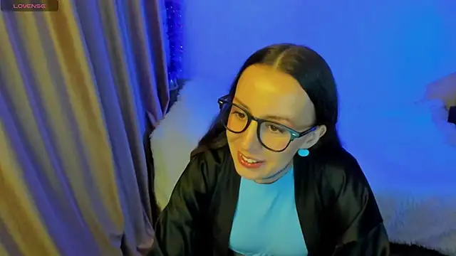 CurlySteph online show from October 24, 5:56 pm