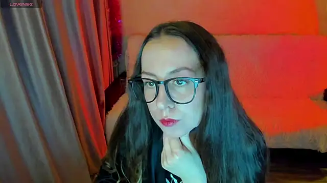 CurlySteph online show from October 16, 6:27 pm