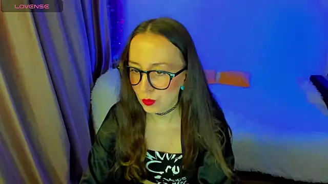 CurlySteph online show from February 7, 9:23 pm