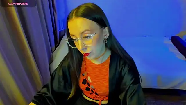 CurlySteph online show from April 12, 7:39 pm