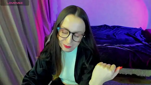 CurlySteph online show from February 25, 10:09 pm