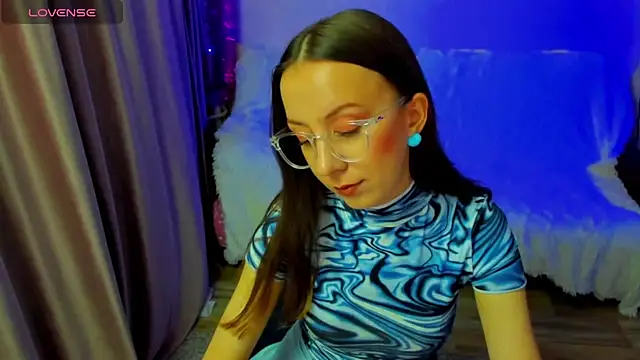 CurlySteph online show from January 11, 3:19 pm