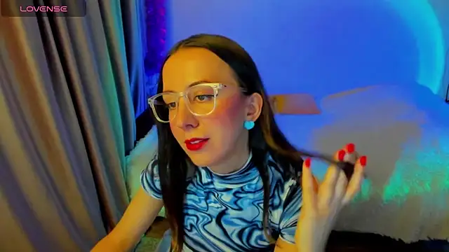 CurlySteph online show from February 1, 7:23 pm