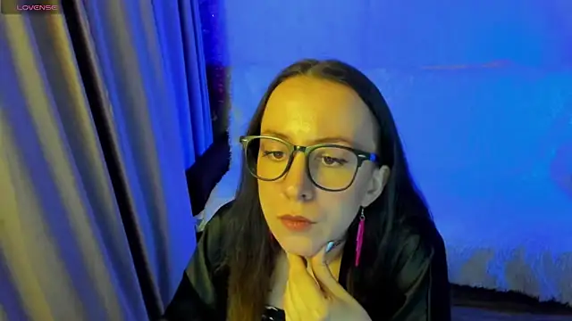 CurlySteph online show from November 3, 7:39 pm