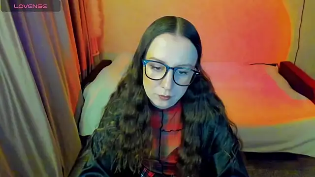 CurlySteph online show from May 17, 5:35 pm