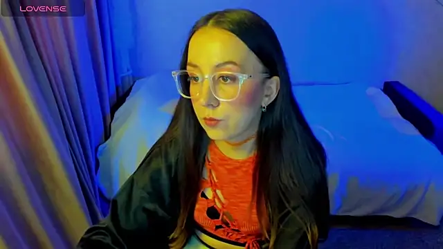 CurlySteph online show from June 19, 4:46 pm