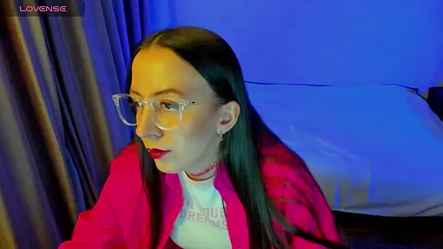 CurlySteph online show from April 9, 7:42 pm