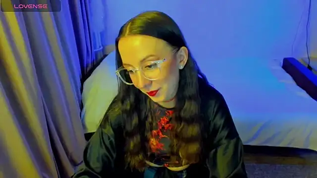 CurlySteph online show from April 30, 9:19 pm