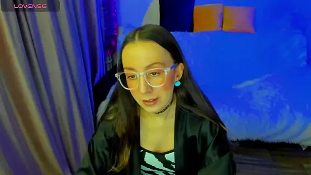 CurlySteph online show from February 5, 8:48 pm