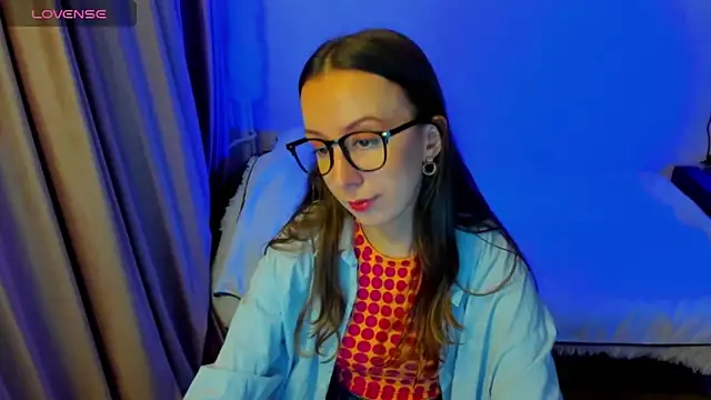 CurlySteph online show from March 10, 8:57 pm