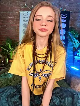 Nymph Eva online show from December 7, 8:00 pm