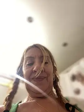 camelia3 online show from December 19, 1:13 pm