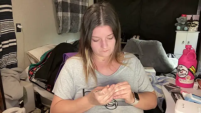 magicsparkles online show from February 5, 7:10 pm