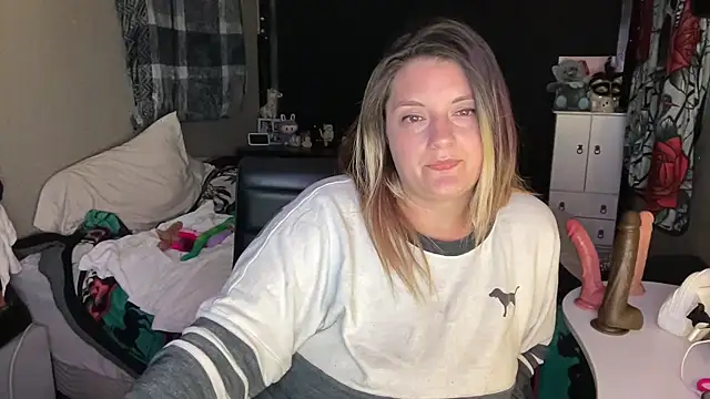 magicsparkles online show from December 20, 6:49 am