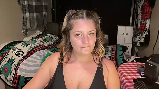 Snapshot of magicsparkles chatting on November 18, 9:29 pm magicsparkles online show from November 18, 9:29 pm