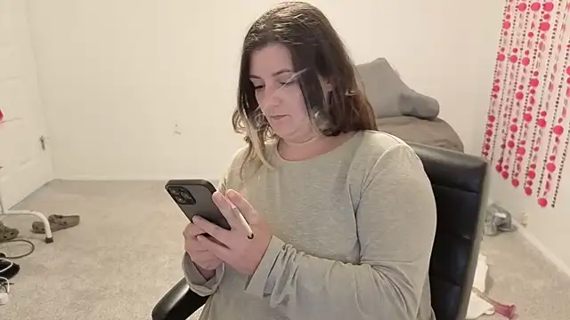 magicsparkles online show from April 4, 1:12 am