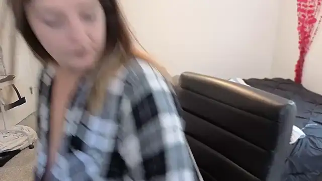 magicsparkles online show from April 14, 7:41 pm