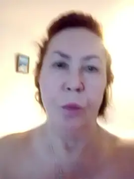 Hottie-Mom online show from January 11, 7:59 am