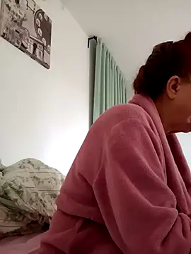 Hottie-Mom online show from May 12, 8:54 am