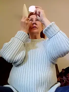 Hottie-Mom online show from April 23, 7:48 am