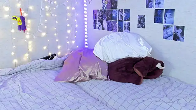 YunaPeace online show from February 13, 6:37 pm