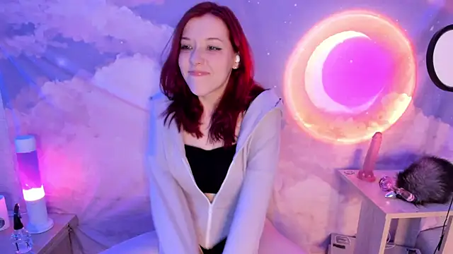 YunaPeace online show from April 22, 9:43 pm