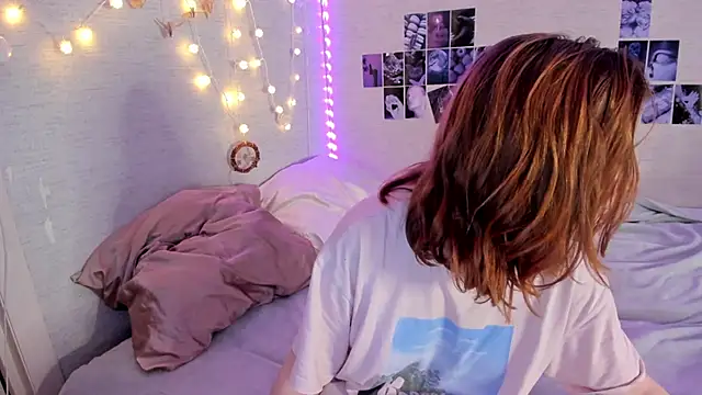 YunaPeace online show from November 9, 9:24 am