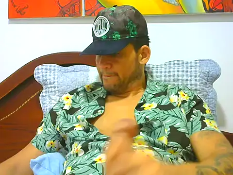 altenori112 online show from April 13, 8:57 pm