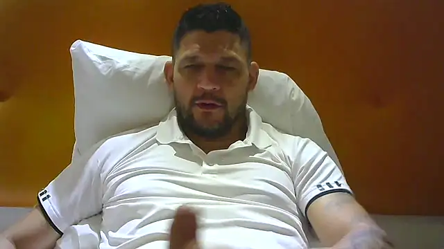 altenori112 online show from October 26, 1:44 pm