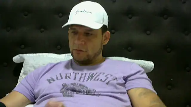 Snapshot of altenori112 chatting on February 26, 6:15 pm altenori112 online show from February 26, 6:15 pm