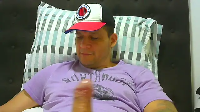 Snapshot of altenori112 chatting on September 20, 1:10 am altenori112 online show from September 20, 1:10 am