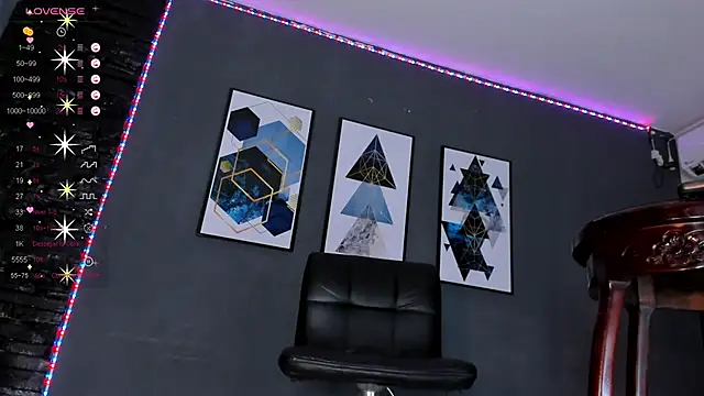 Snapshot of Fuckangelsts chatting on March 19, 9:27 pm Fuckangelsts online show from March 19, 9:27 pm