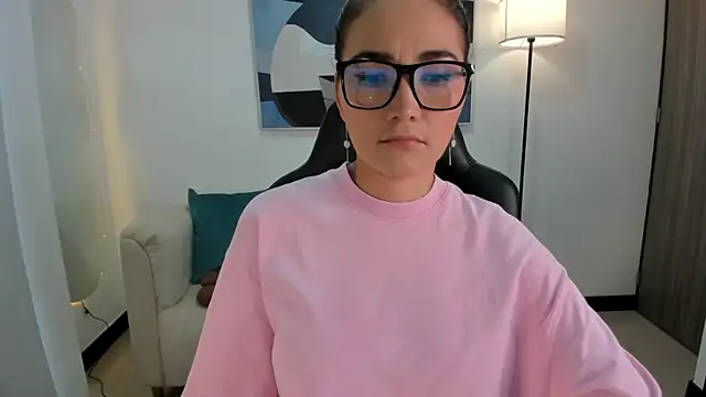 SaraParker  online show from April 17, 10:23 pm