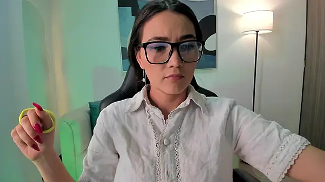 SaraParker  online show from June 2, 12:32 am