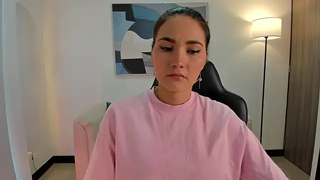 SaraParker  online show from November 4, 4:11 pm