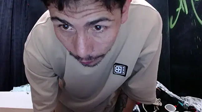 dannnyhot24 online show from December 28, 7:11 pm