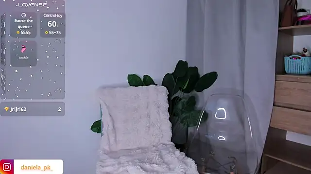 Snapshot of roxy_pk_ chatting on February 26, 10:47 pm roxy pk online show from February 26, 10:47 pm