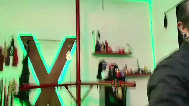 Snapshot of boy_n_girl chatting on February 25, 1:10 pm boy n girl online show from February 25, 1:10 pm